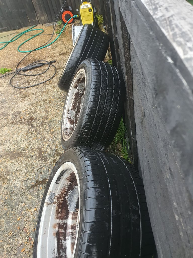 Bmw E91 staggerd M sport alloys 