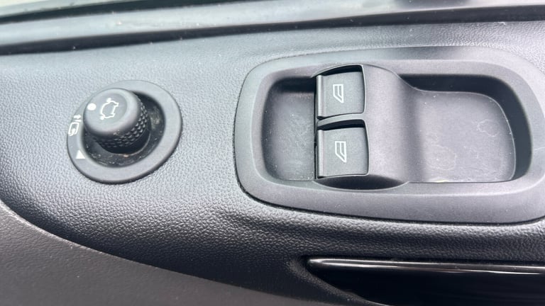 2023 Ford Transit Custom 280 L1 Diesel Fwd 2.0 EcoBlue 130ps Low Roof Limited Van Van Diesel Manual