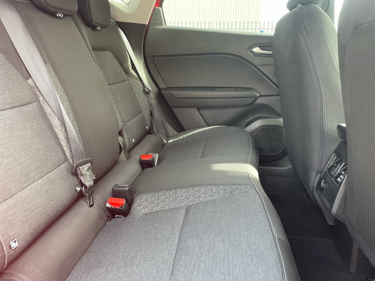 2022 Renault Captur 1.0 Tce Iconic Edition SUV/Crossover Petrol Manual