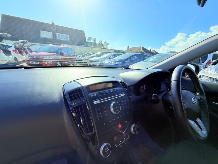 2011 Kia Ceed 1.6 CRDi 3 Sports Wagon 5dr Diesel Auto Euro 5 (113 bhp) Estate Diesel Automatic