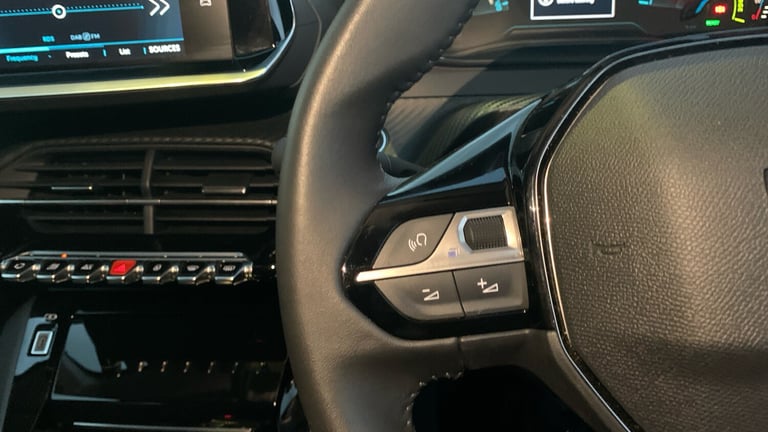 2024 Peugeot 208 50kWh E-Style Hatchback 5dr Electric Auto (7.4kW Charger) (136 ps) Hatchback Ele...