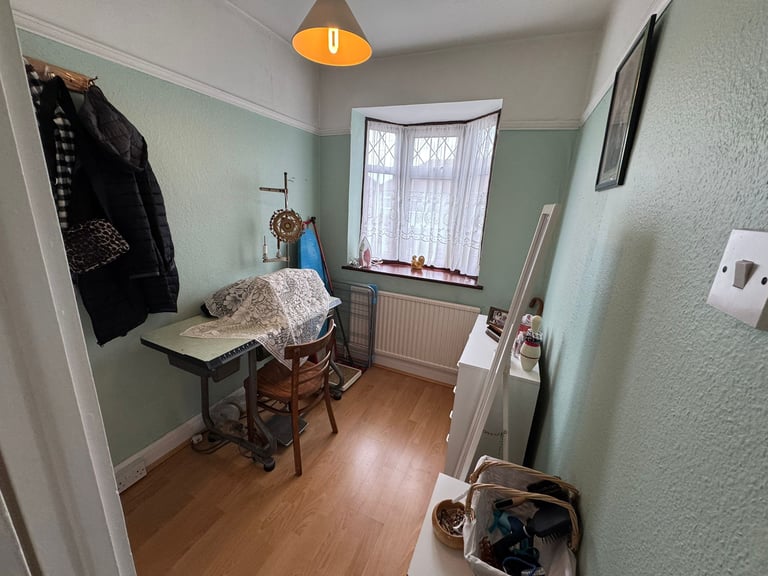 3 bedroom house in 3 Bedroom Semi Detached House – Oaklands Avenue, Edmonton N9