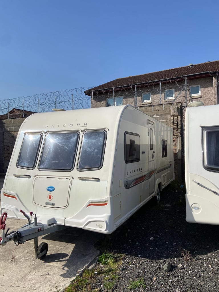 image for Bailey Unicorn Valencia