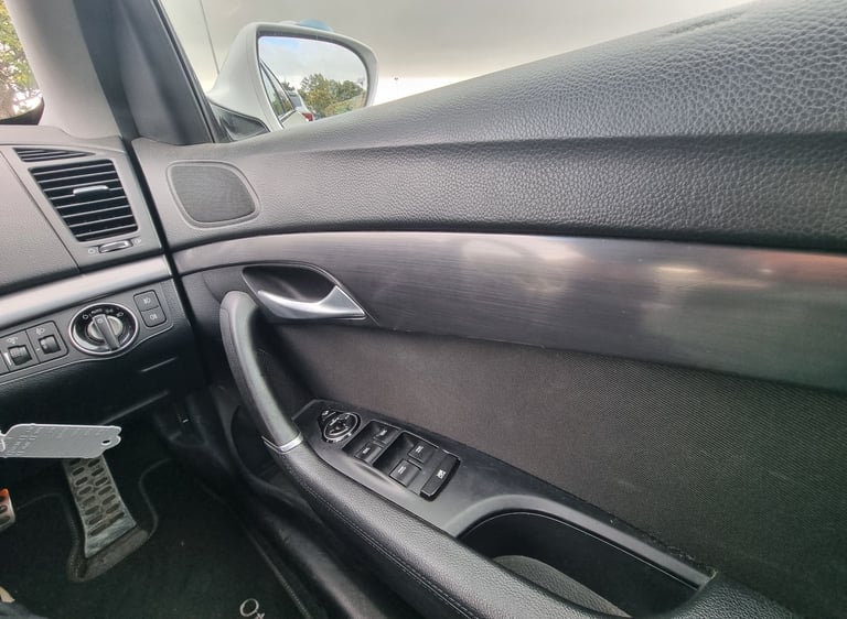 AUTOMATIC Hyundai i40 Tourer,HEATED SEATS,LOW TAX,REVERSE CAMERA,CHEAP TO RUN