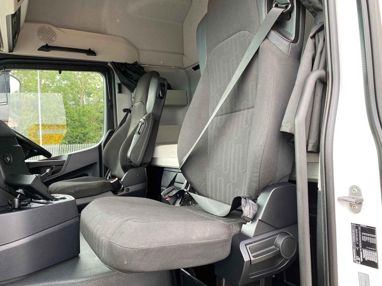 MERCEDES AROCS 1824 *EURO 6* 18 TONNE DOUBLE DECK CURTAINSIDER 2019 – FJ19 NFE