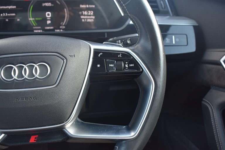 2021 Audi e-tron 55 Launch Edition Sportback Auto quattro 5dr 95kWh ESTATE Electric Automatic