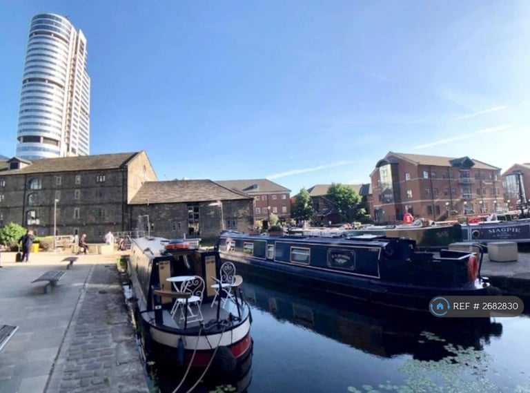 3 bedroom flat in Little Neville Street, Leeds, LS1 (3 bed) (#2682830)