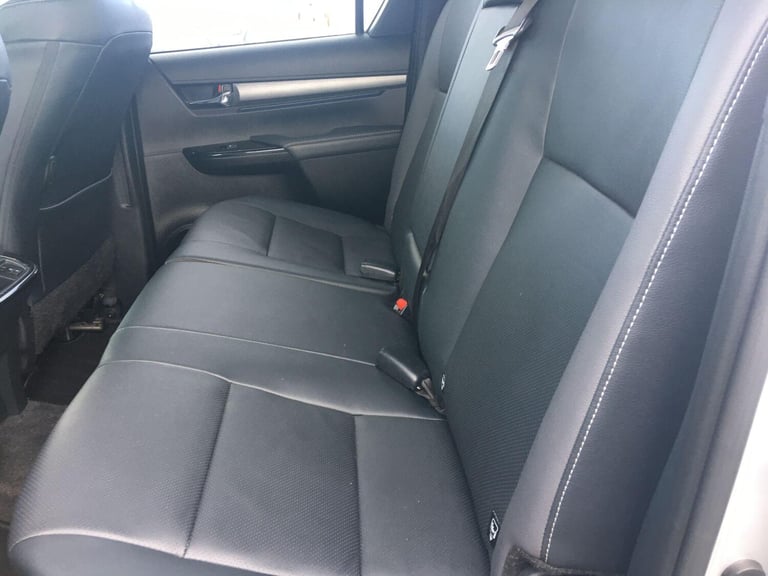 2023 Toyota Hilux 2.8 D-4D Invincible X Pickup Double Cab 4dr Diesel Auto 4WD Euro 6 (s/s) (2 Die...