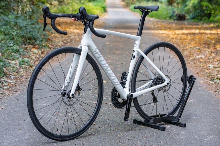 New Specialized Tarmac SL7 Sport 105 Disc Road Bike 54cm medium