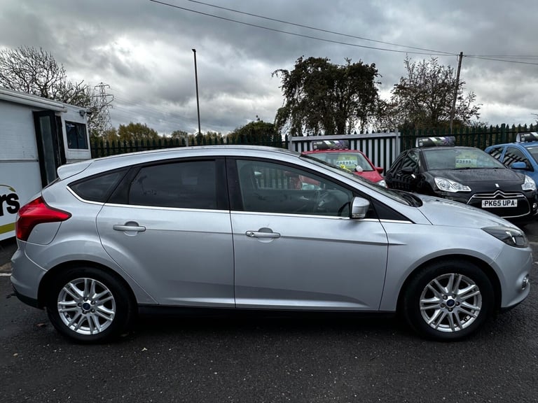 2013 Ford Focus 1.6 125 Titanium 5dr Powershift HATCHBACK PETROL Automatic