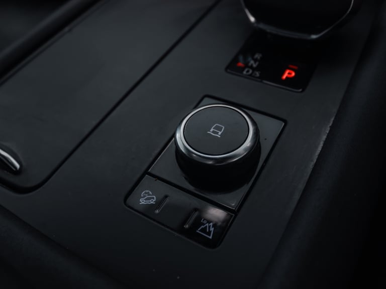 2021 Land Rover Discovery 3.0 D300 R-Dynamic HSE 5dr Auto Station Wagon Diesel Automatic