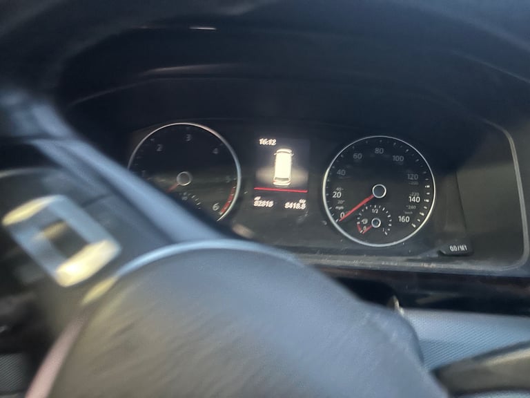 VW Caravelle 7 leather seats 12 months MOT from Nov 2025