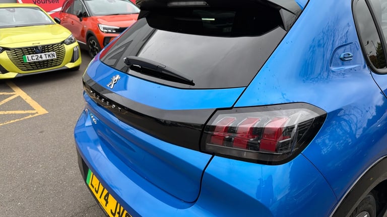 2025 Peugeot 208 50kWh Active Premium + Hatchback 5dr Electric Auto (7.4kW Charger) (136 ps) Hatc...