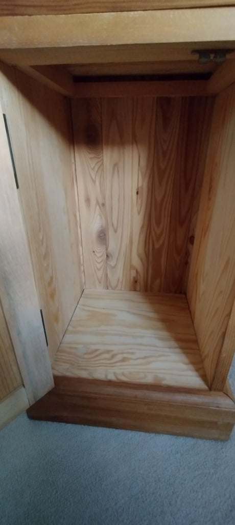 PINE CABINET WITH A TOP DRAWER 