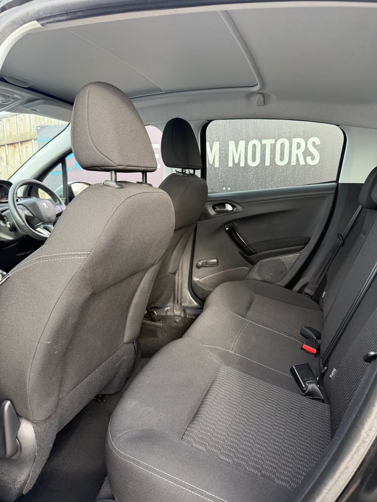 2015 Peugeot 208 1.4 HDi Style 5dr HATCHBACK Diesel Manual