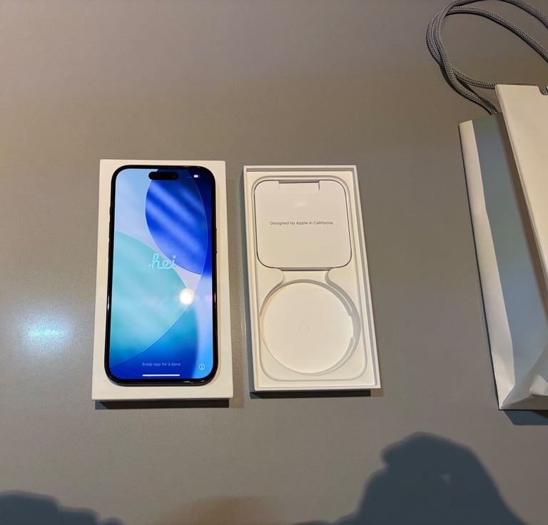 image for Apple iPhone 15 excellent condition grey