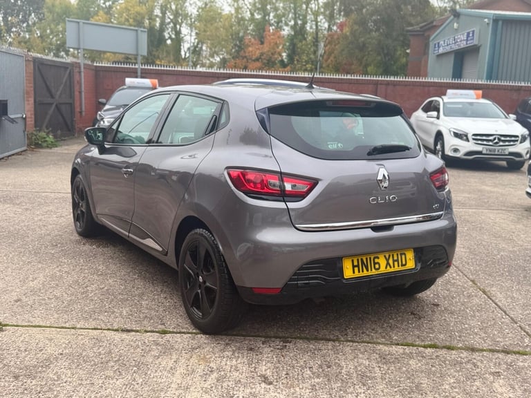 2016 Renault Clio 1.5 dCi 90 Dynamique Nav 5dr Auto HATCHBACK DIESEL Automatic