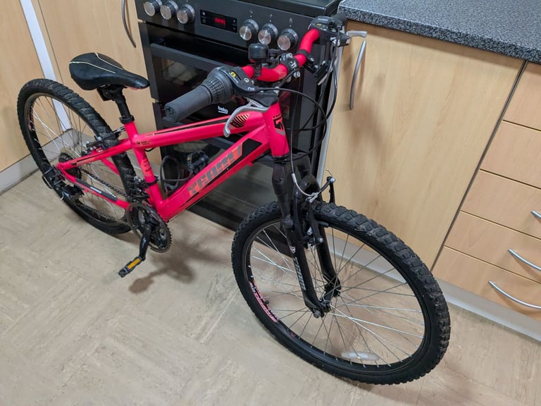 Bike 24 inches wheels.