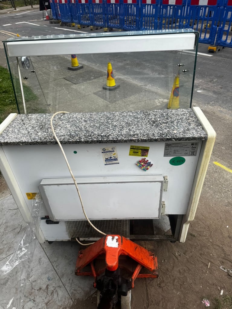 Commercial display fridge like new cafe shop restaurant takeaway display fridge 