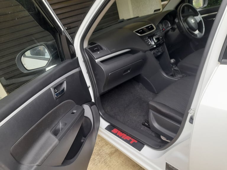 Suzuki, SWIFT, Hatchback, 2013, Manual, 1248 (cc), 5 doors