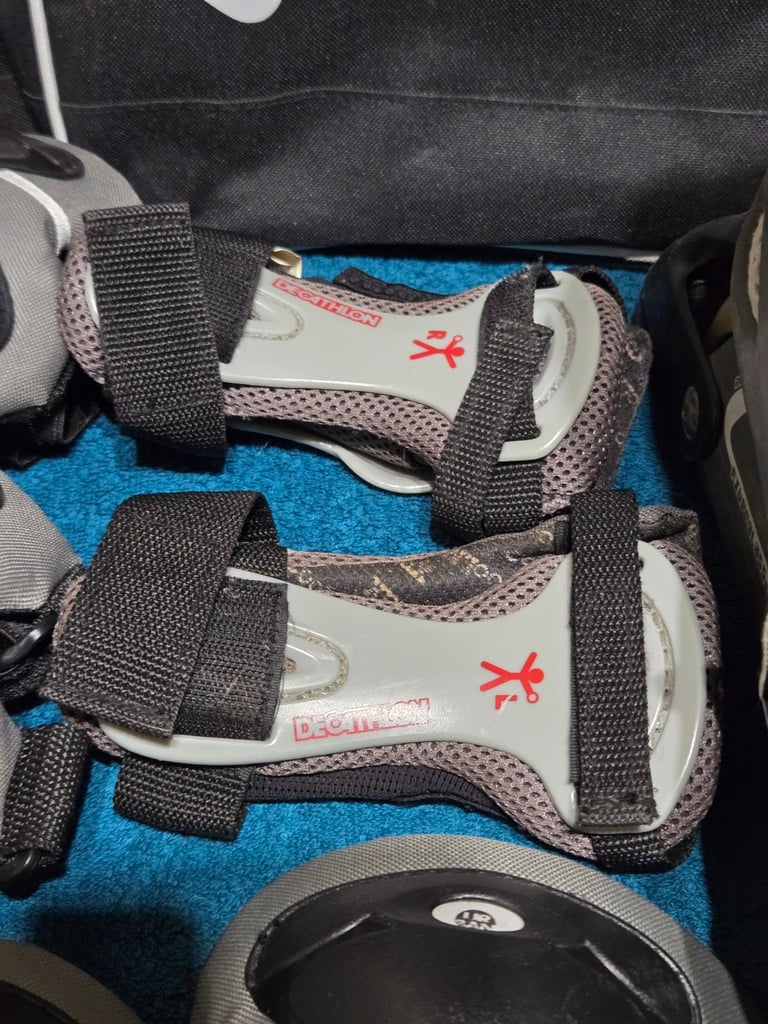 Decathlon UK6 Black Grey Inline Skates with Lemonade Bag and Protection Gear