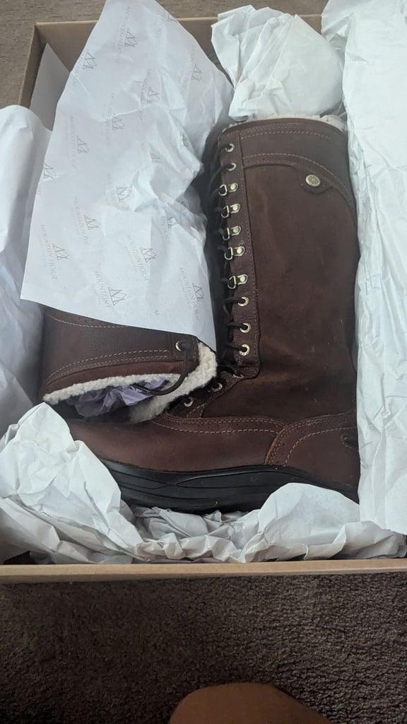 image for ARIAT Wythburn Boots.  UK6 