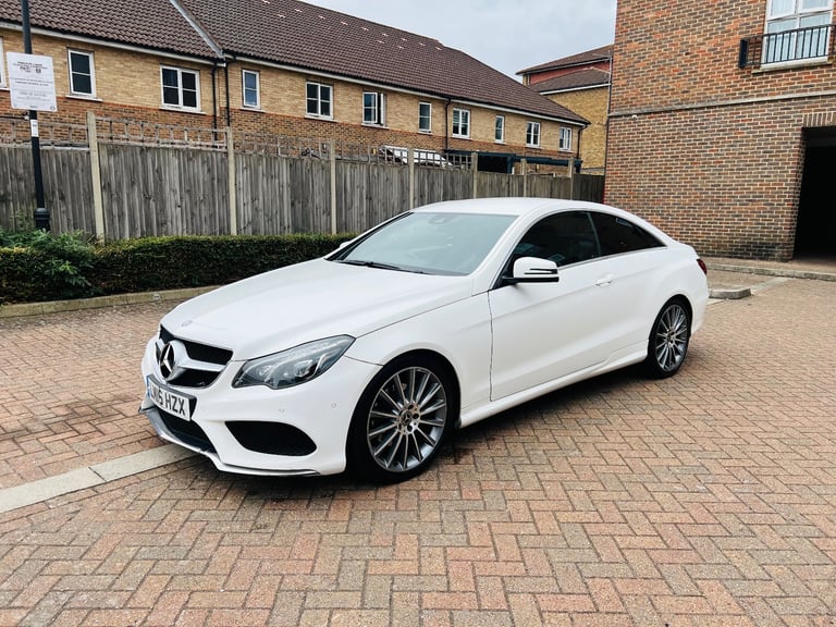 Mercedes-Benz amg line e220 cdi auto