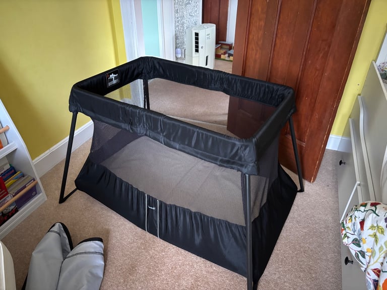image for BabyBjorn travel cot