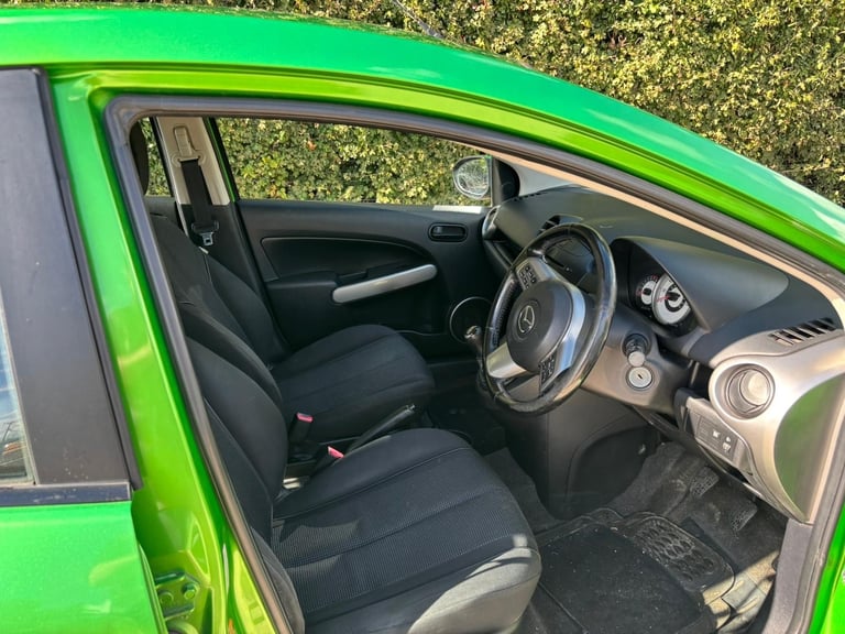 2009 Mazda Mazda2 1.5 Sport 5dr HATCHBACK Petrol Manual - Image 11