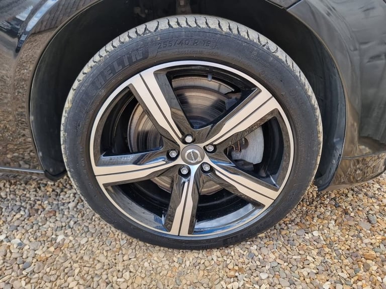 2020 Volvo S90 2.0h T8 Twin Engine 10.4kWh R-Design Plus Saloon 4dr Petrol Plug-in Hybrid  Saloon...