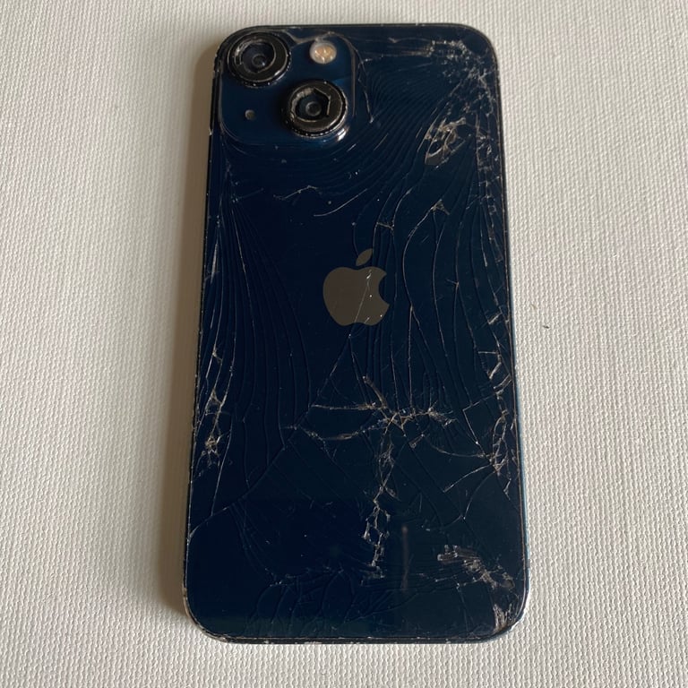 iPhone 13 mini faulty 