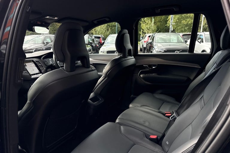 2021 Volvo XC90 2.0 B5 MHEV Momentum SUV 5dr Diesel Hybrid Auto 4WD Euro 6 (s/s) (235 ps) ESTATE ...