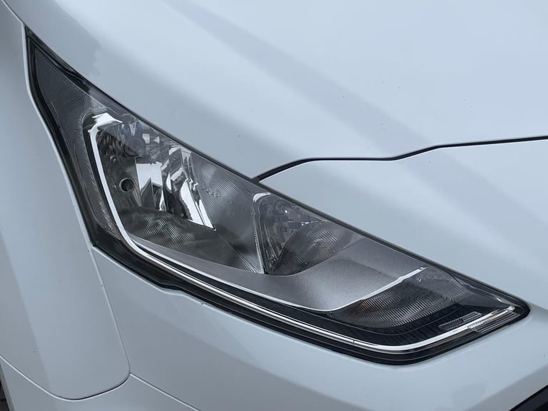 2019 Ford Transit Connect 1.5 220 EcoBlue Trend L1 Euro 6 (s/s) 5dr PANEL VAN Diesel Manual