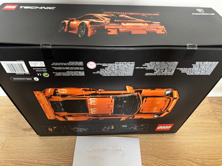 LEGO Technic Porsche 911 GT3 RS Set 42056 New Sealed Box. Excellent condition