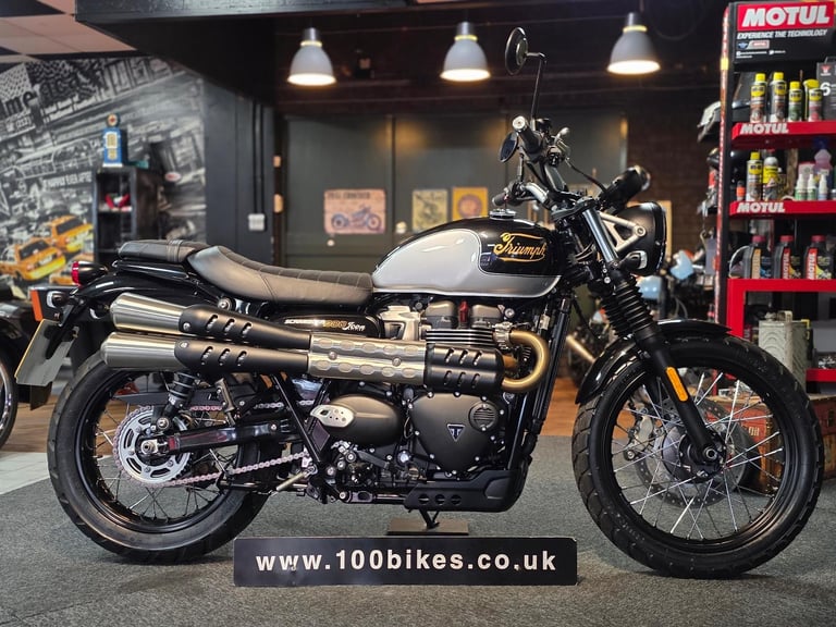 image for 2025 TRIUMPH SCRAMBLER 900 ICON EDITION 1,800 MILE'S 