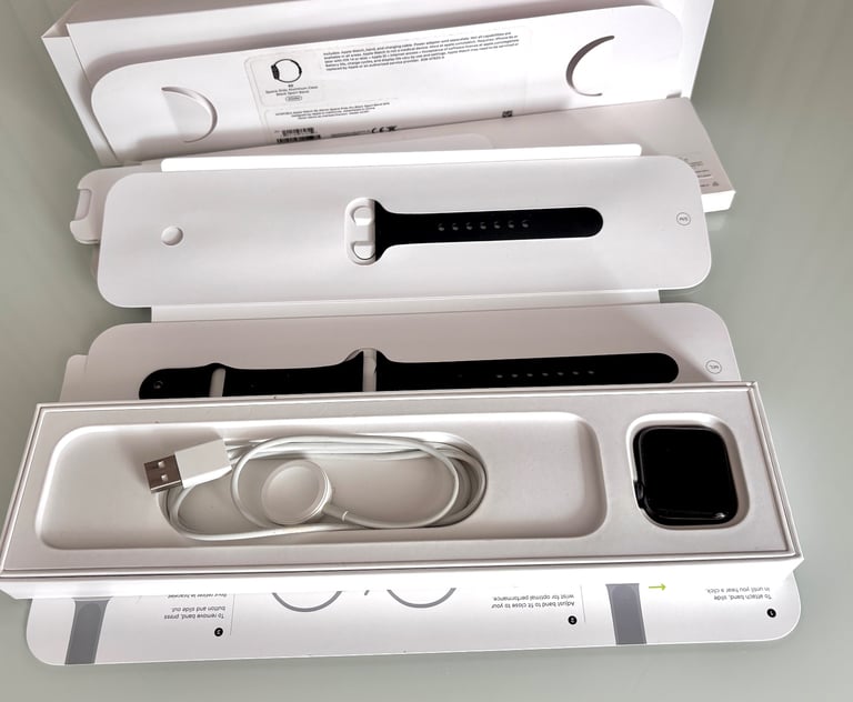 Apple Watch SE 40mm Black edition For iPhone