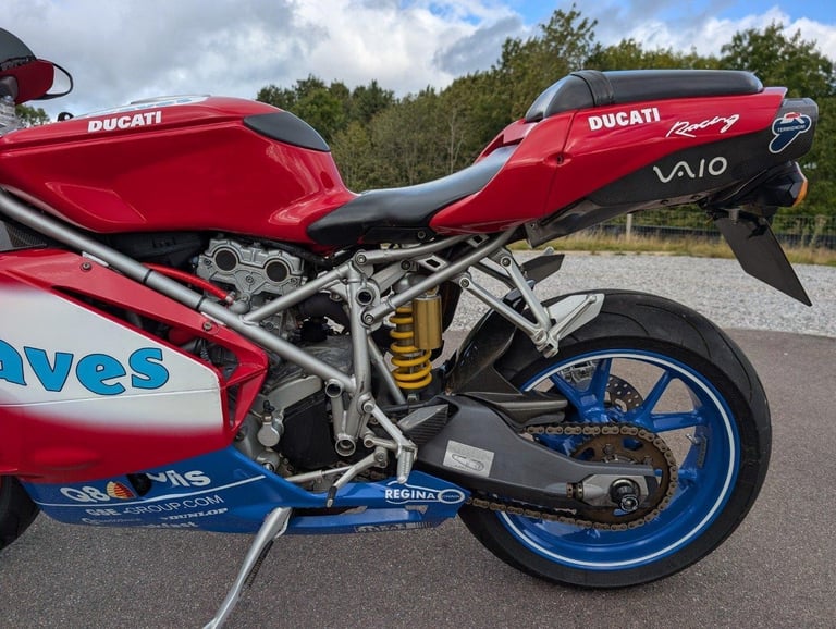 2005 DUCATI 749