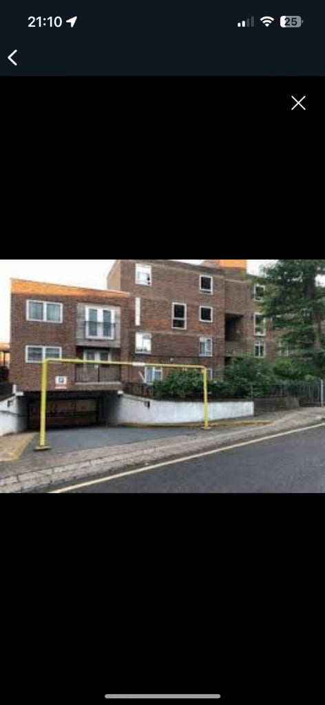 Secure Private Car Parking E2 - Bethnal Green - Hackney Road