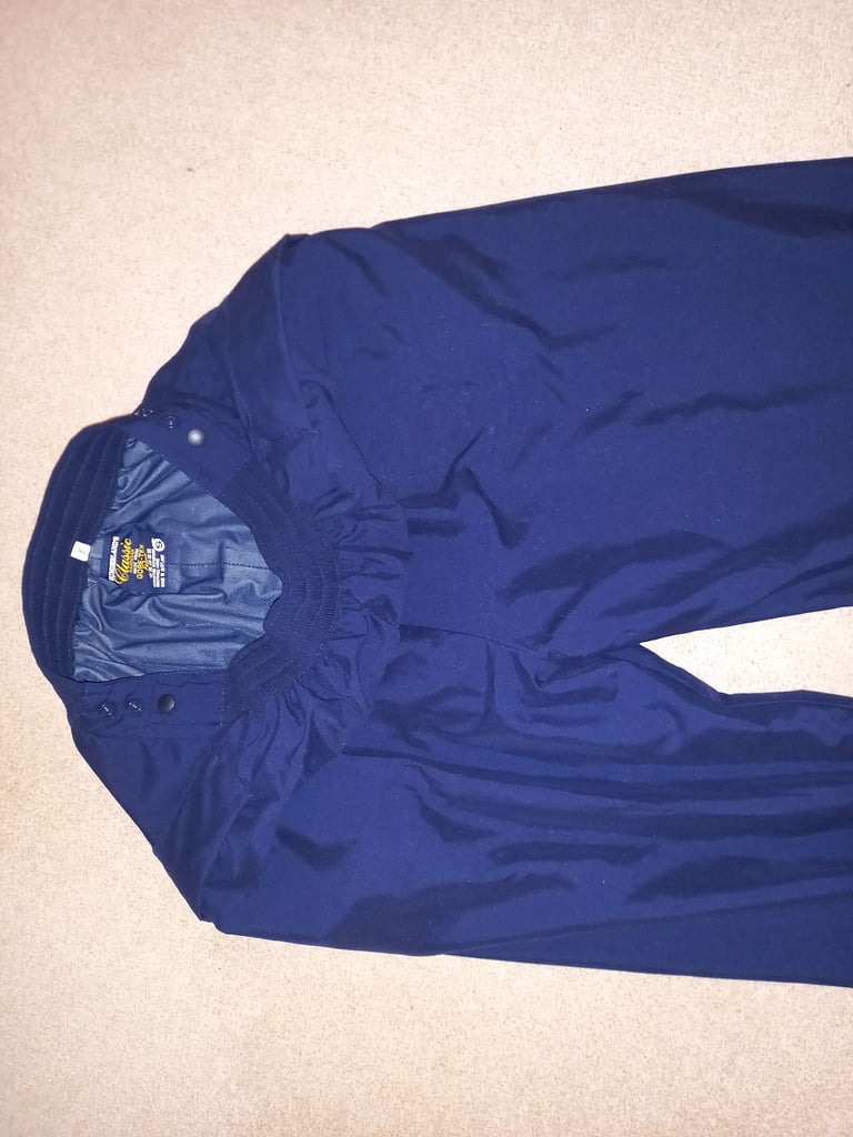 GOLF SUIT