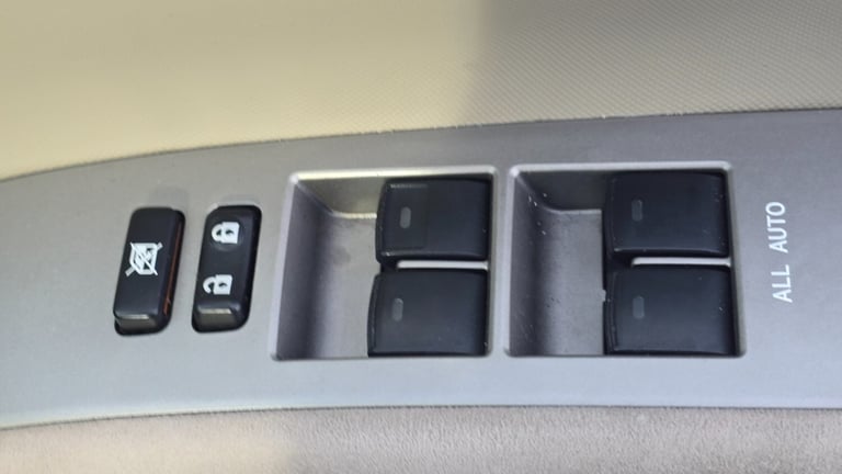 2008 58 plate Toyota Estima 2.4 Auto 7 Seater MPV Ulez Compliant cheap Price