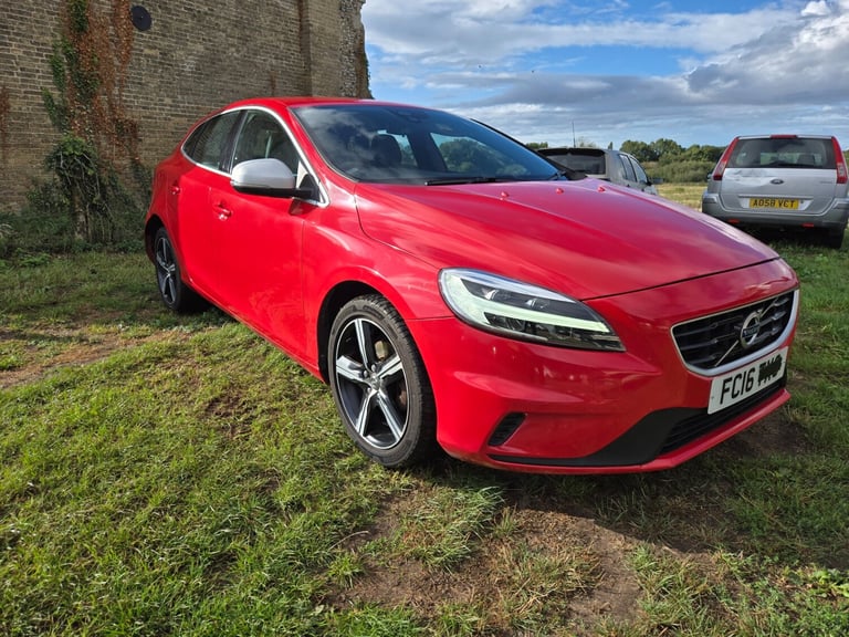 image for 2016 Volvo V40 D2 [120] R DESIGN 5dr HATCHBACK Diesel Manual