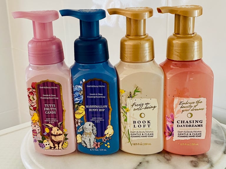 image for Bath & Body Works - Set of 4 - New Season 2025 - U.S.A. - Foaming Hand Soaps