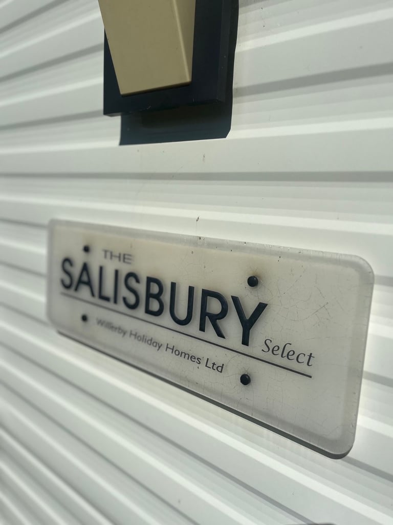 Fantastic Pre-Loved Holiday Home with UPVC Decking 