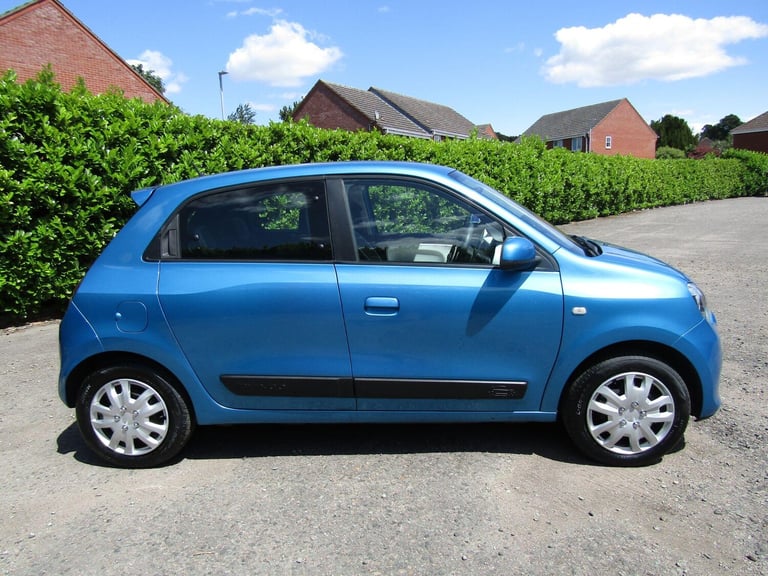 2016 Renault Twingo 1.0 SCe Play Euro 6 5dr HATCHBACK Petrol Manual