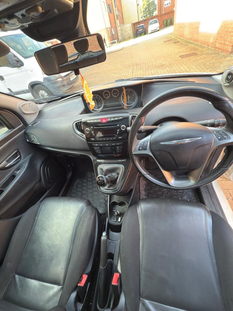 2012 Chrysler Ypsilon 1.3 M-Jet Limited 5dr HATCHBACK Diesel Manual
