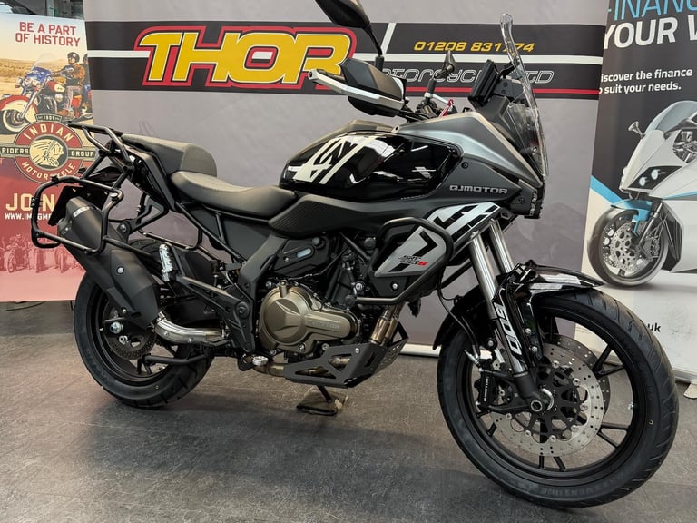 QJ MOTOR SRT 600S 2025 ADVENTURE INC COMP PANNIER KIT TOP SPEC AND ONLY £4699 