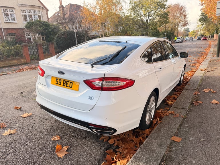 Ford, MONDEO, Hatchback, 2015, Semi-Auto, 1997 (cc), 5 doors