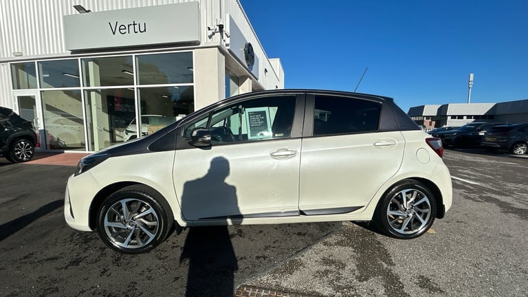 2019 Toyota Yaris 1.5 VVT-i Y20 5dr [Bi-tone] HATCHBACK PETROL Manual