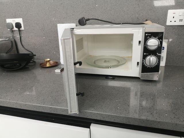 Morphy Richards microwave oven 800w