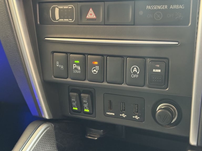 2020 Mitsubishi L200 2.2 DI-D DC Barbarian X Pickup Double Cab 4dr Diesel Auto 4WD Euro 6 (s/s)  ...